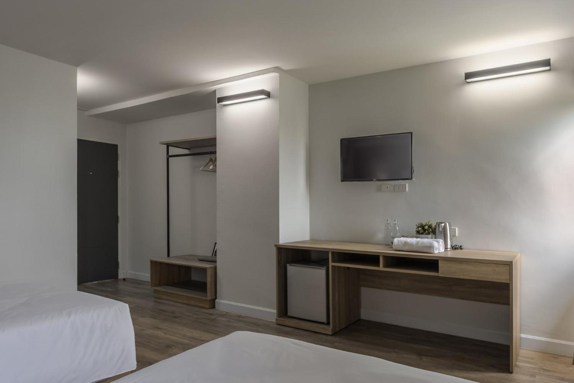 Carnation Residence Samut Prakan Extérieur photo