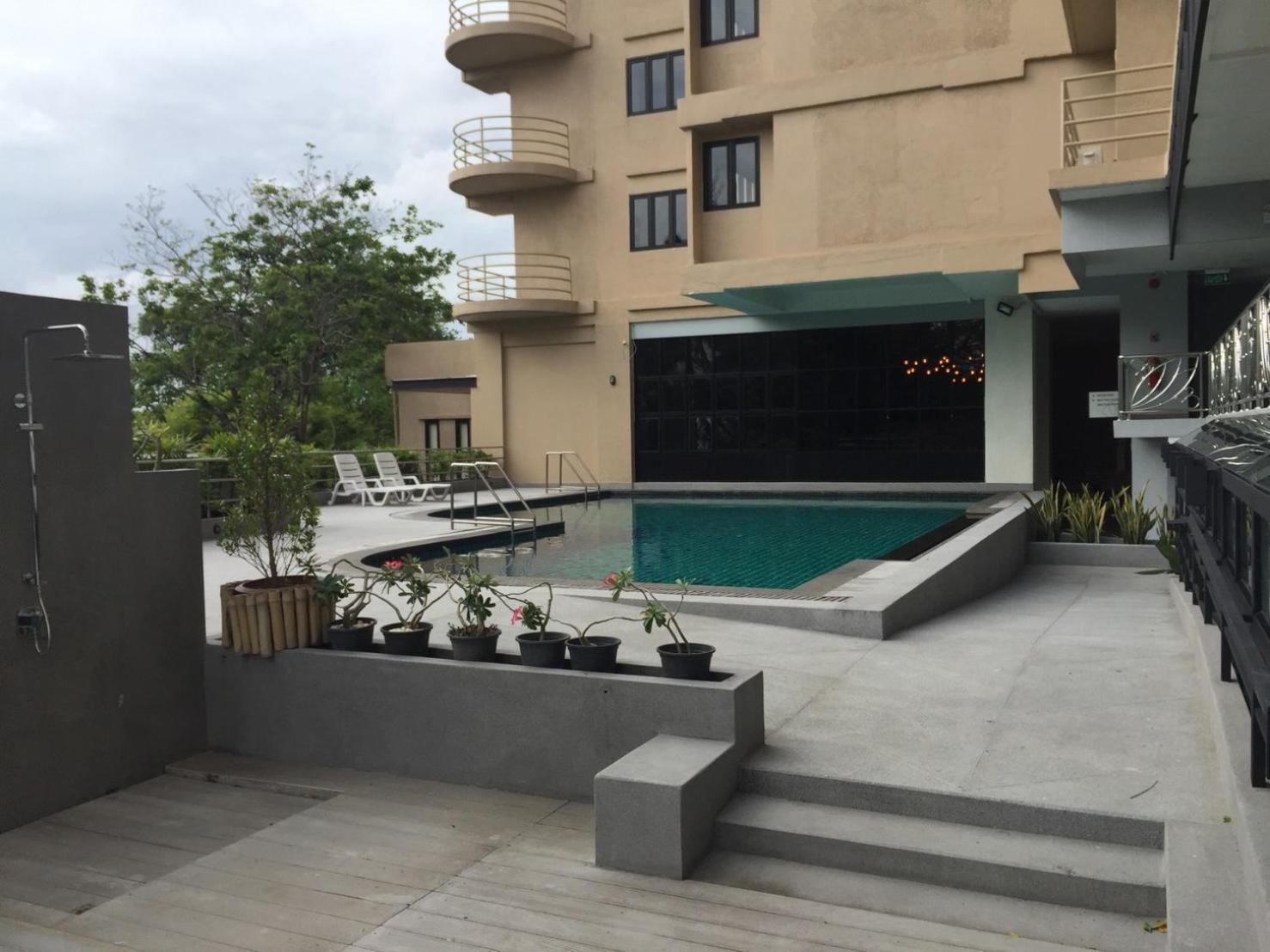 Carnation Residence Samut Prakan Extérieur photo
